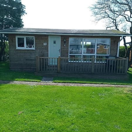 No. 27. A quiet dog friendly rural/coastal chalet Villa Seaton Exterior foto